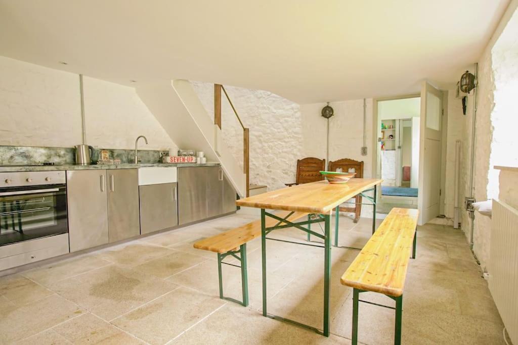Lower Godney Little House Wells Bagian luar foto
