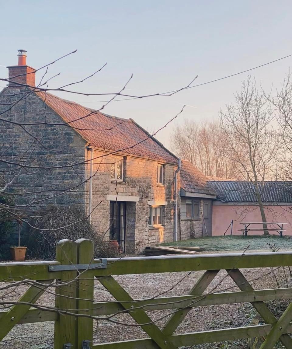 Lower Godney Little House Wells Bagian luar foto